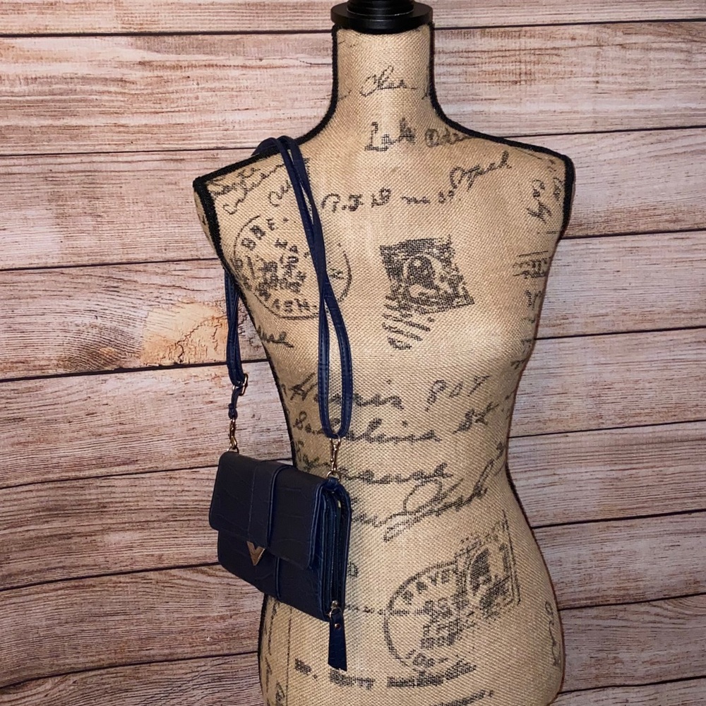 Nicole Miller Blue Croc Adjustable Bag/Clutch - Picture 3 of 10